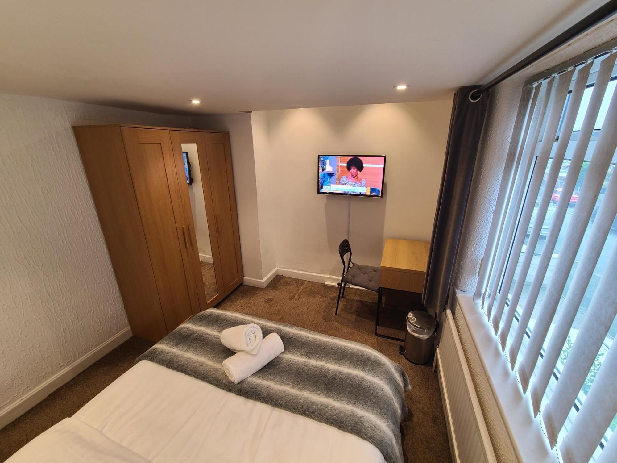 Grand Near Etihad Stadium Coop Live Droylsden Eksteriør billede
